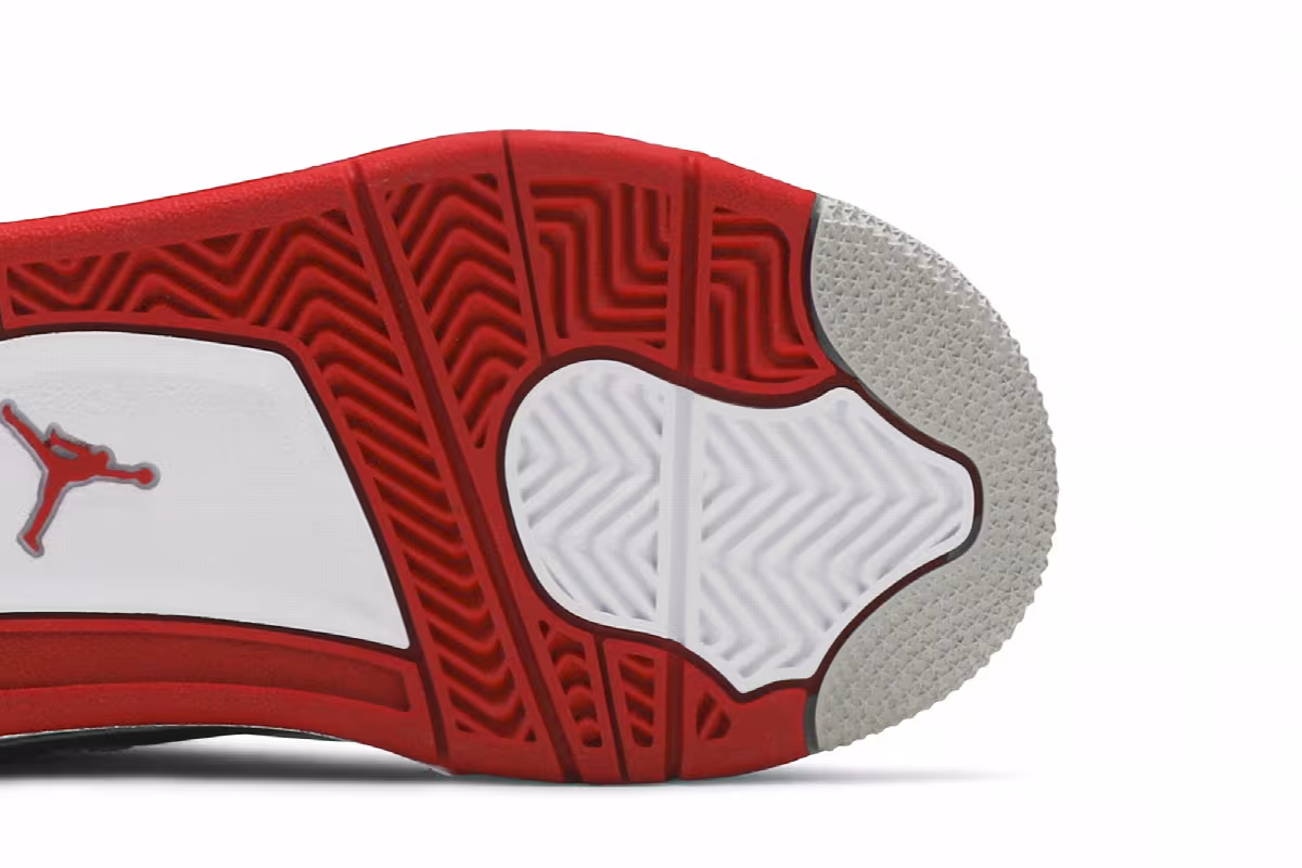 Air Jordan 4 OG PS Fire Red 2020, view 6
