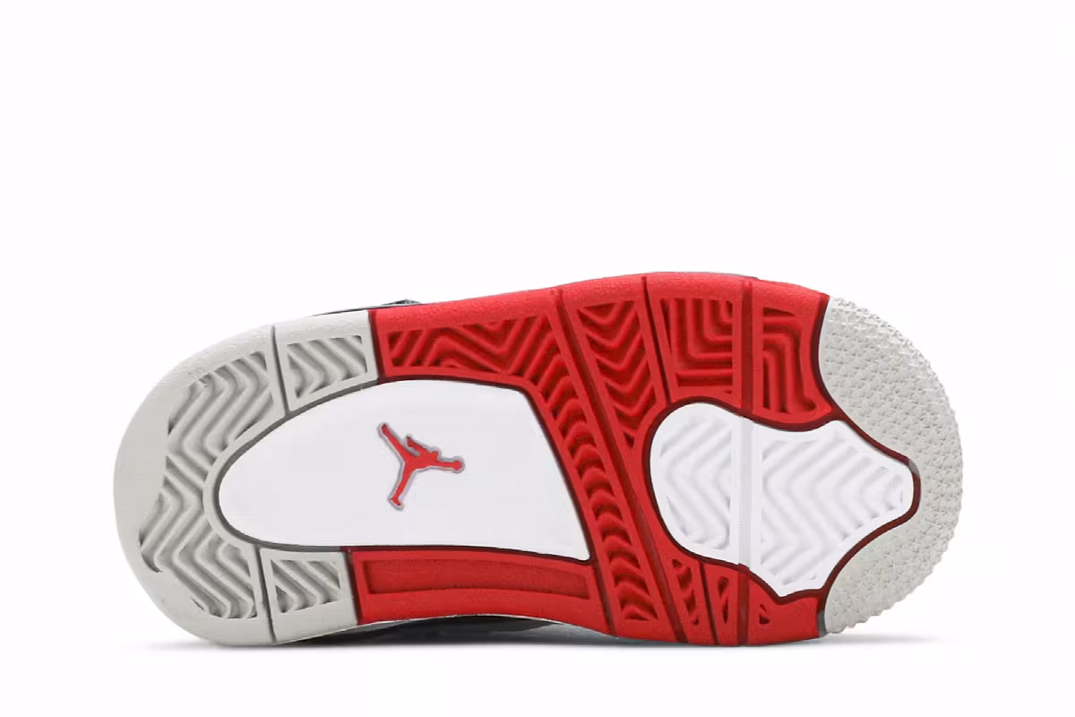 Air Jordan 4 OG TD Fire Red 2020, view 5
