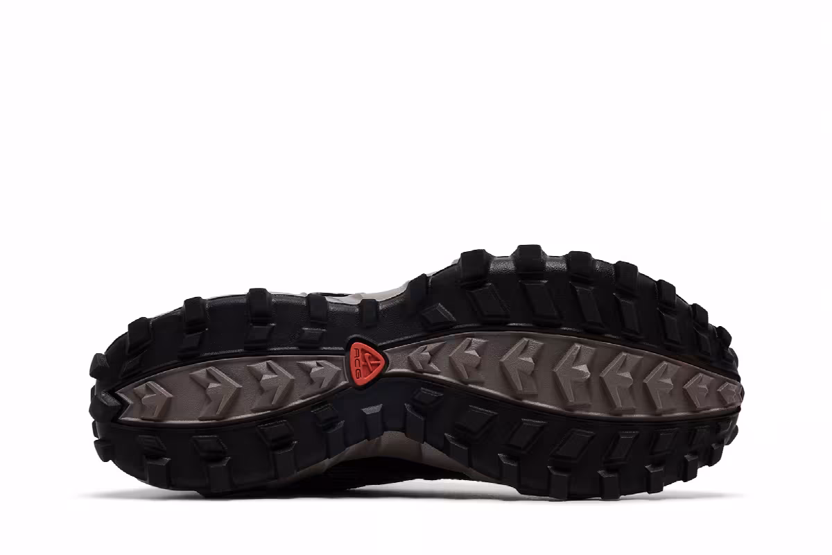 Nike Air Phassad ACG Cave Stone Aluminum, view 5
