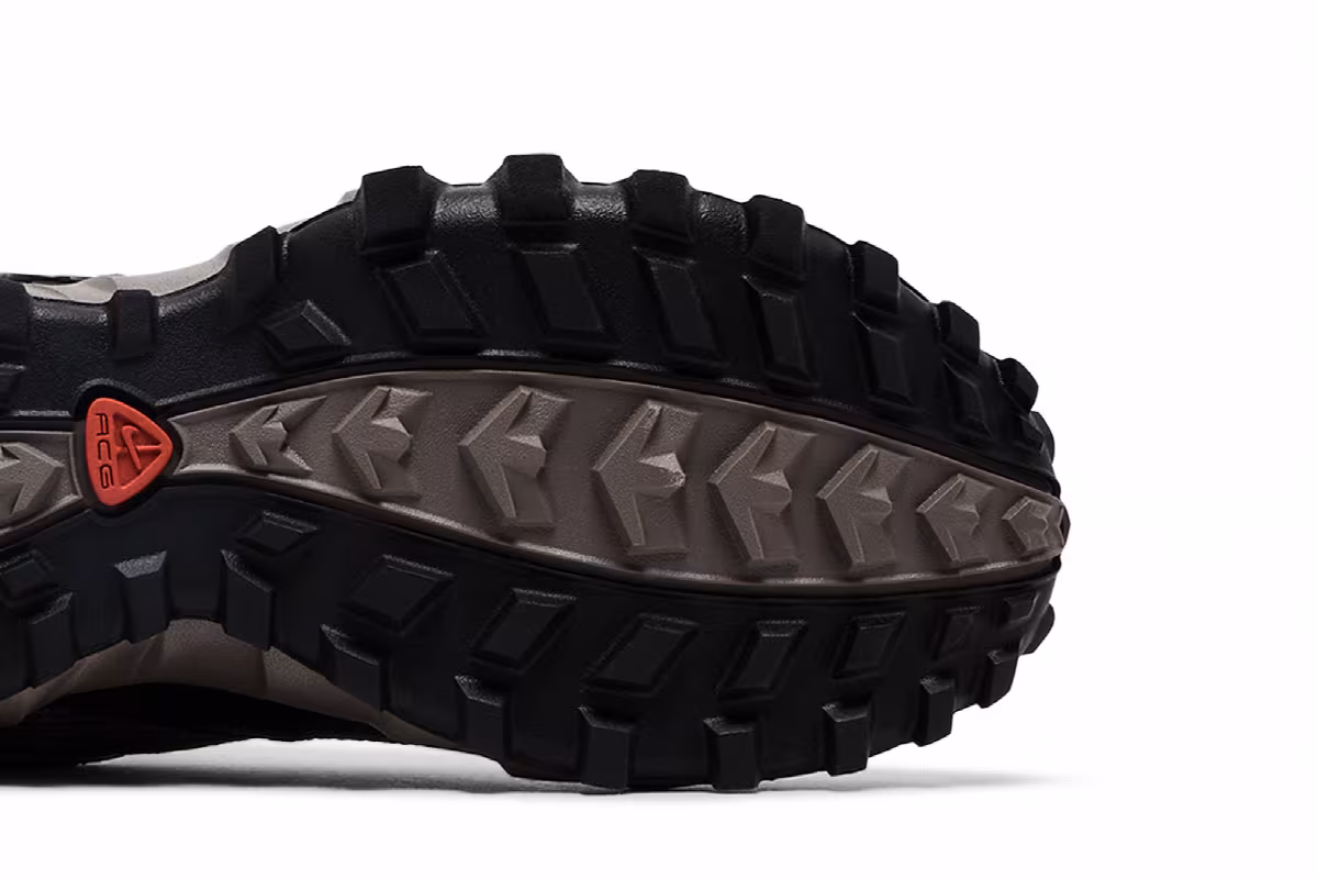 Nike Air Phassad ACG Cave Stone Aluminum, view 6