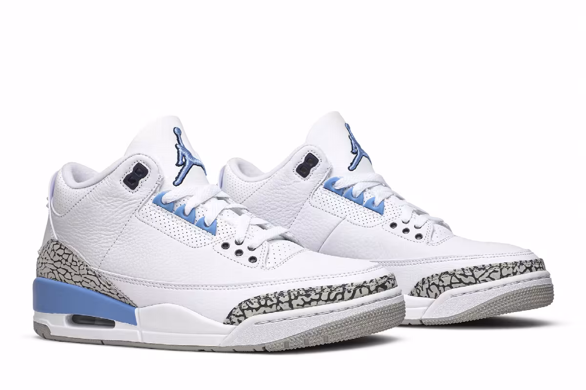 Air Jordan 3 UNC, view 9