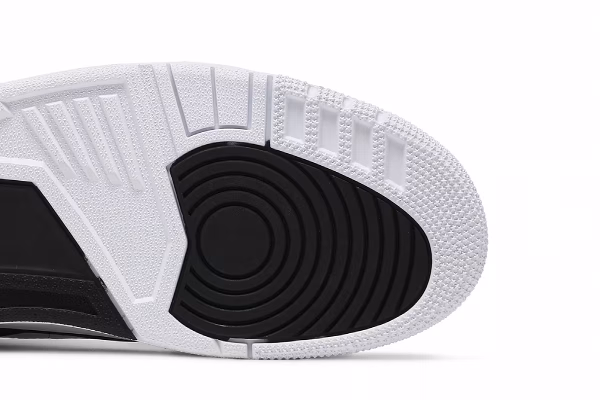 Fragment Design x Air Jordan 3 SP White, view 6