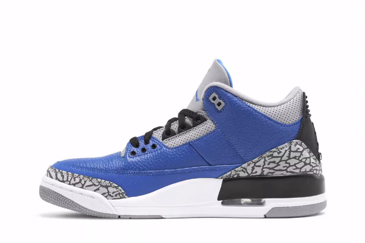 Air Jordan 3 Varsity Royal, view 4