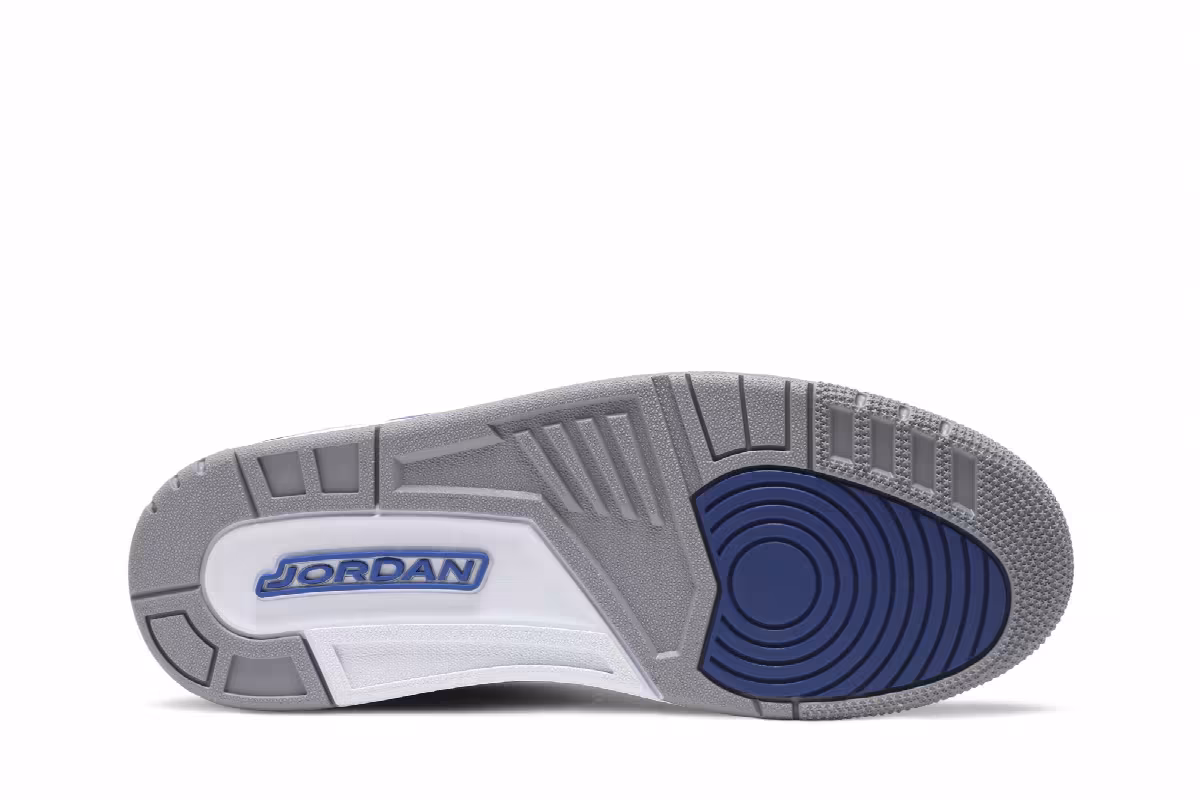 Air Jordan 3 Varsity Royal, view 5