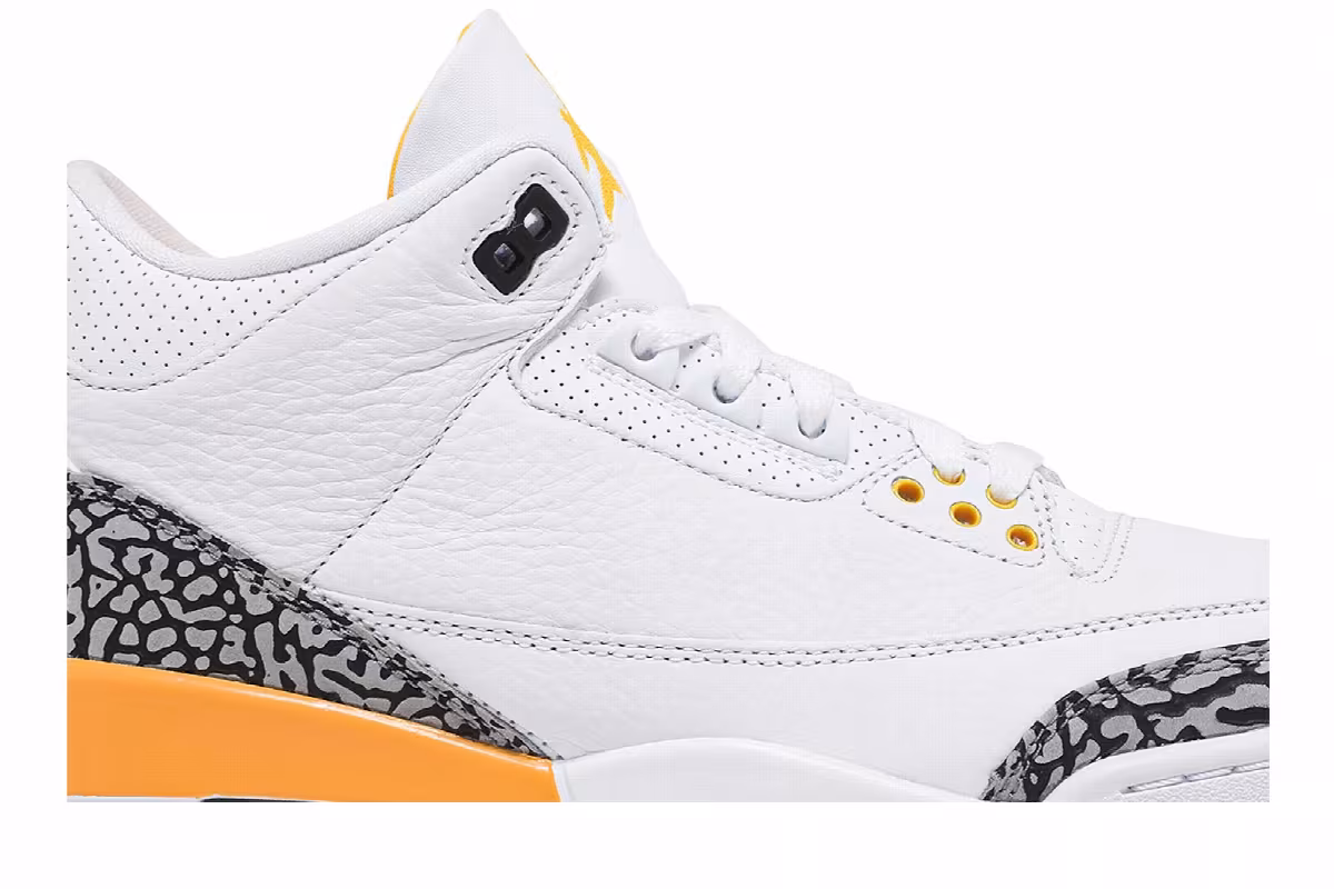 Women's Air Jordan 3 Laser Orange, view 3