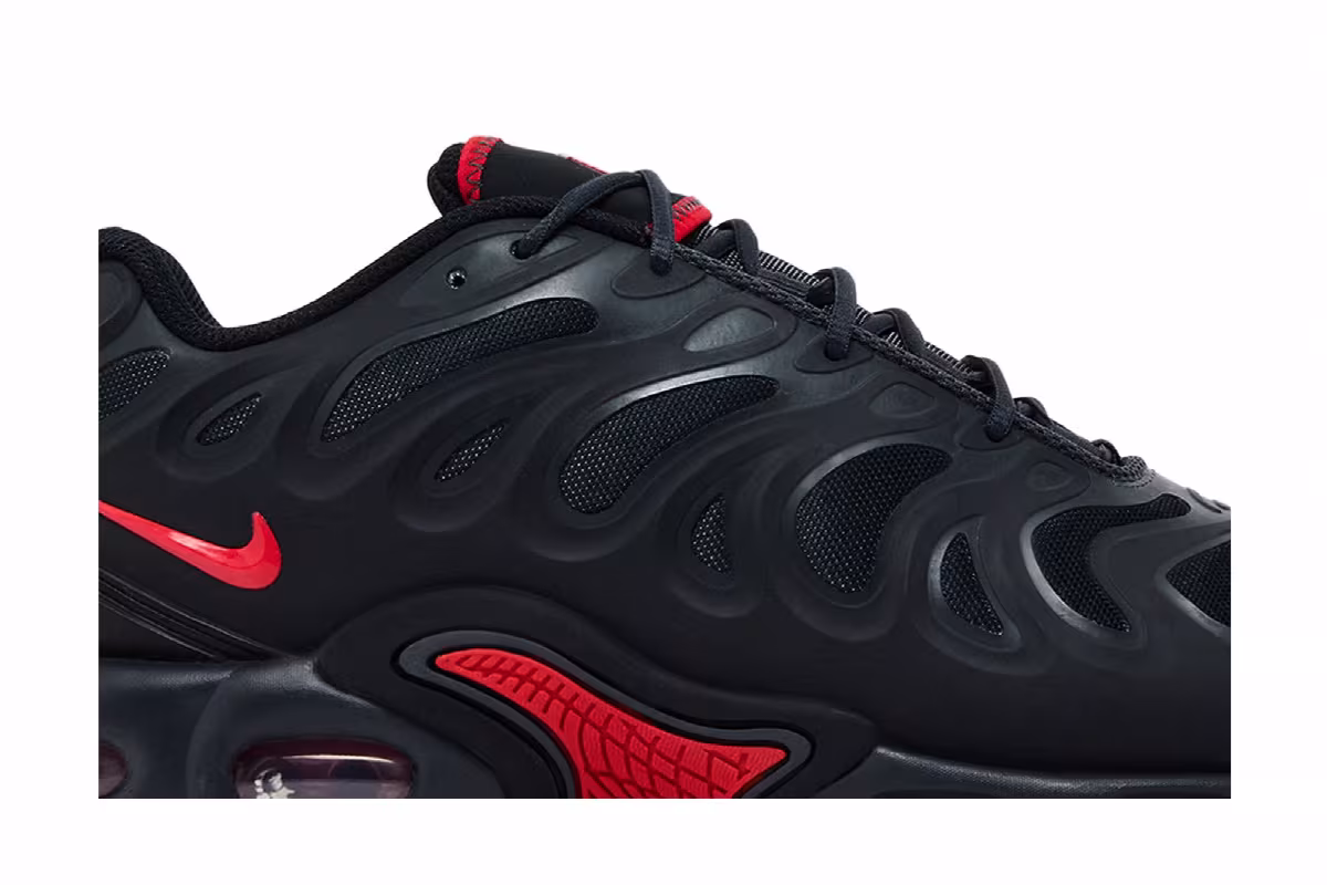 Nike Air Max Plus Drift Bred, view 3