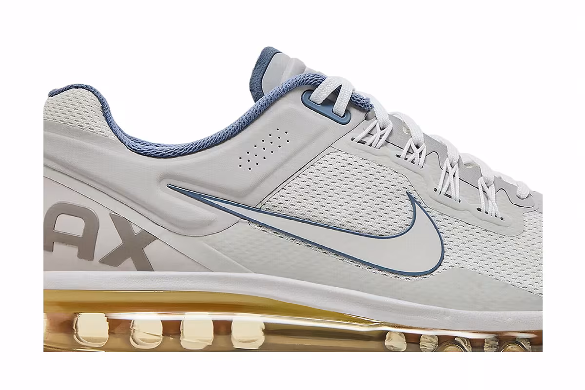 Nike Air Max 2013 Metallic Cool Grey, view 3