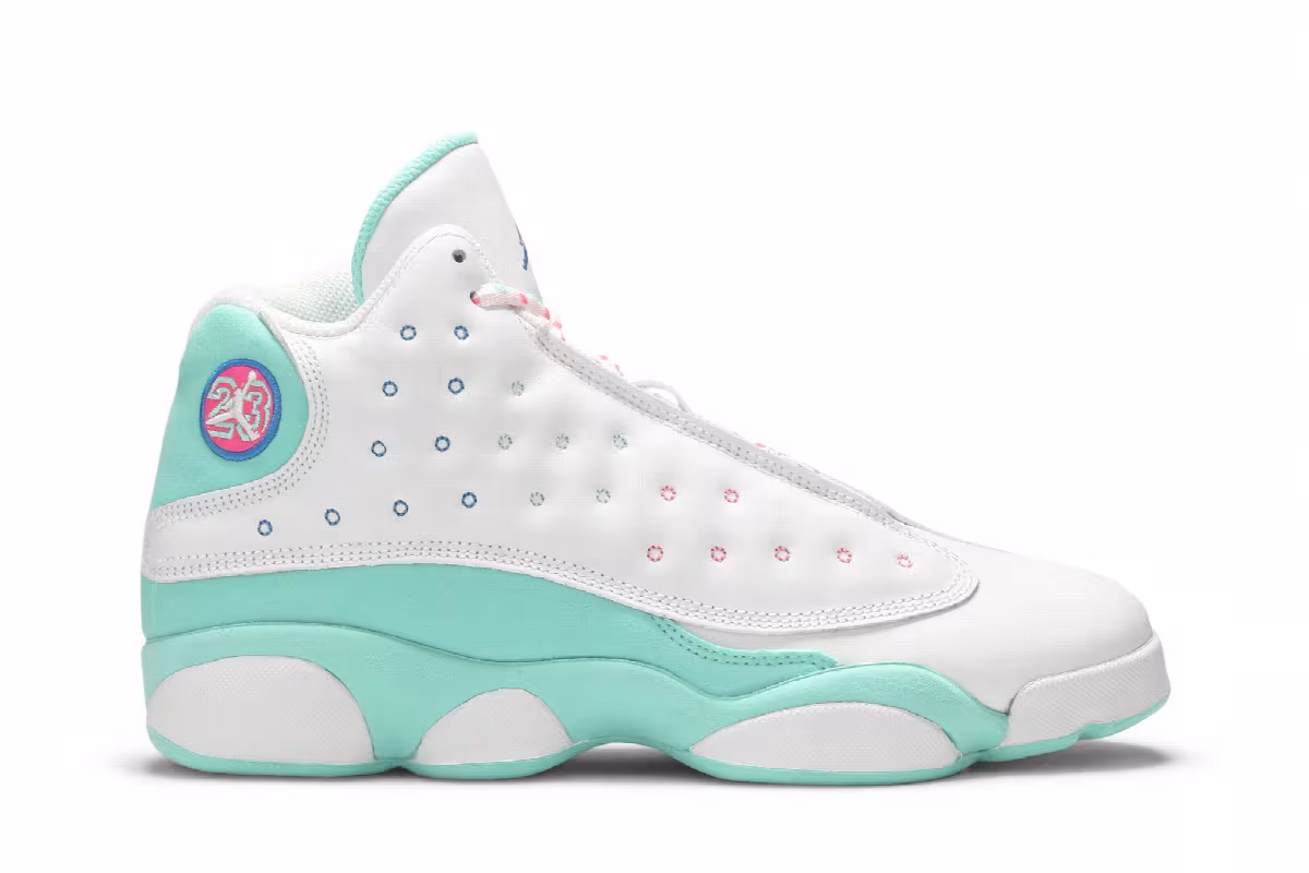 Air Jordan 13 GS Aurora Green, view 2