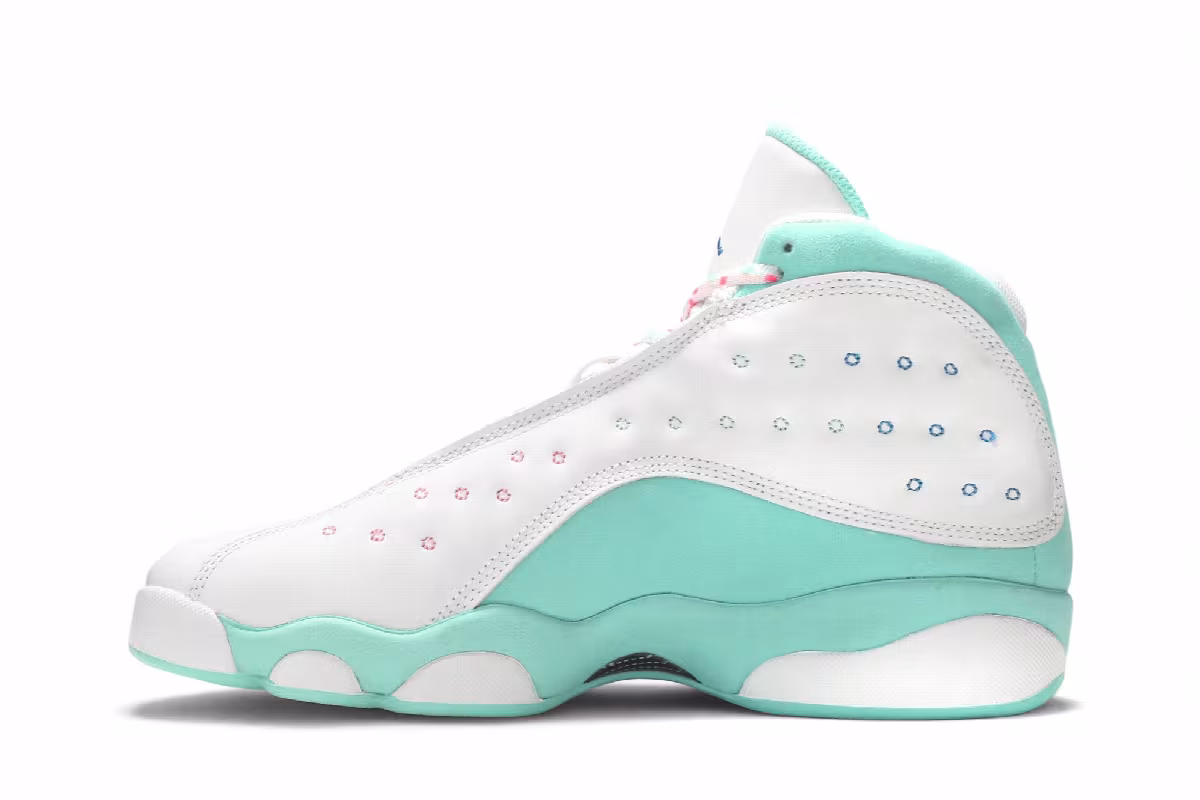 Air Jordan 13 GS Aurora Green, view 4