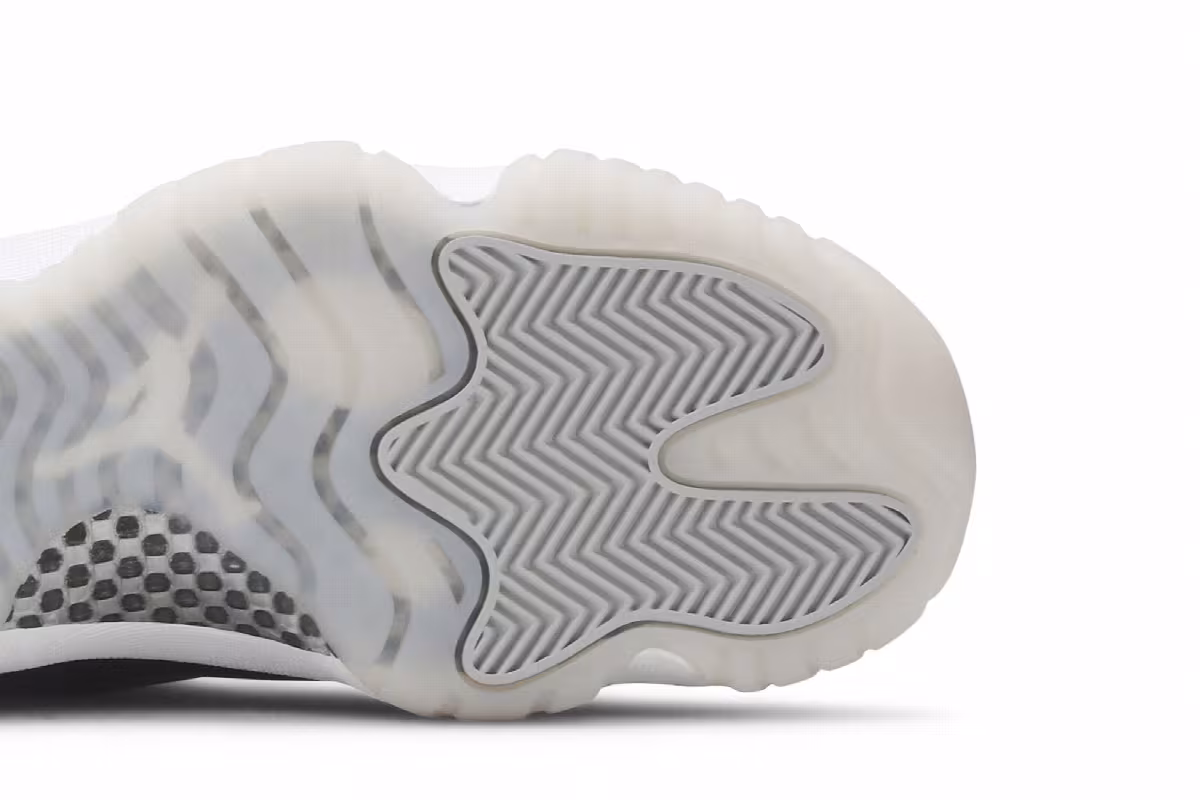 Women's Air Jordan 11 Jubilee / 25th Anniversary, view 6