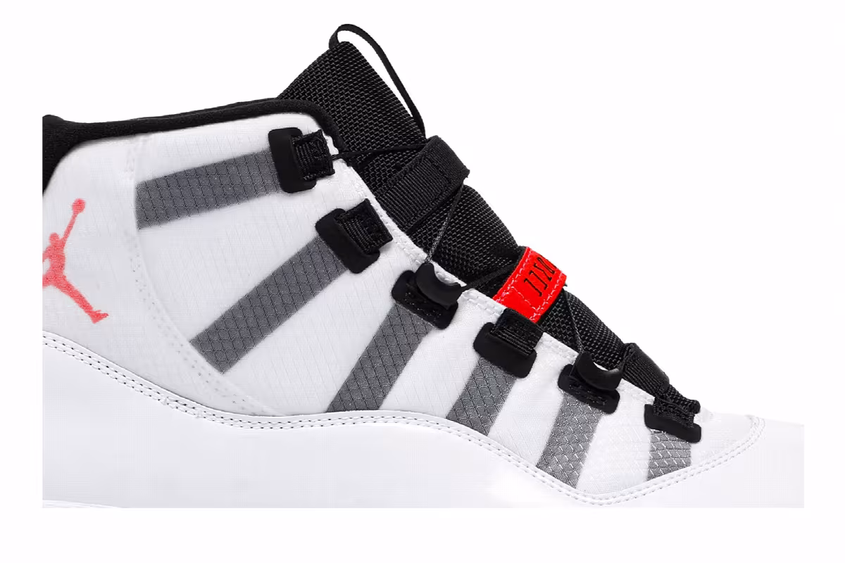 Air Jordan 11 Adapt White, view 3