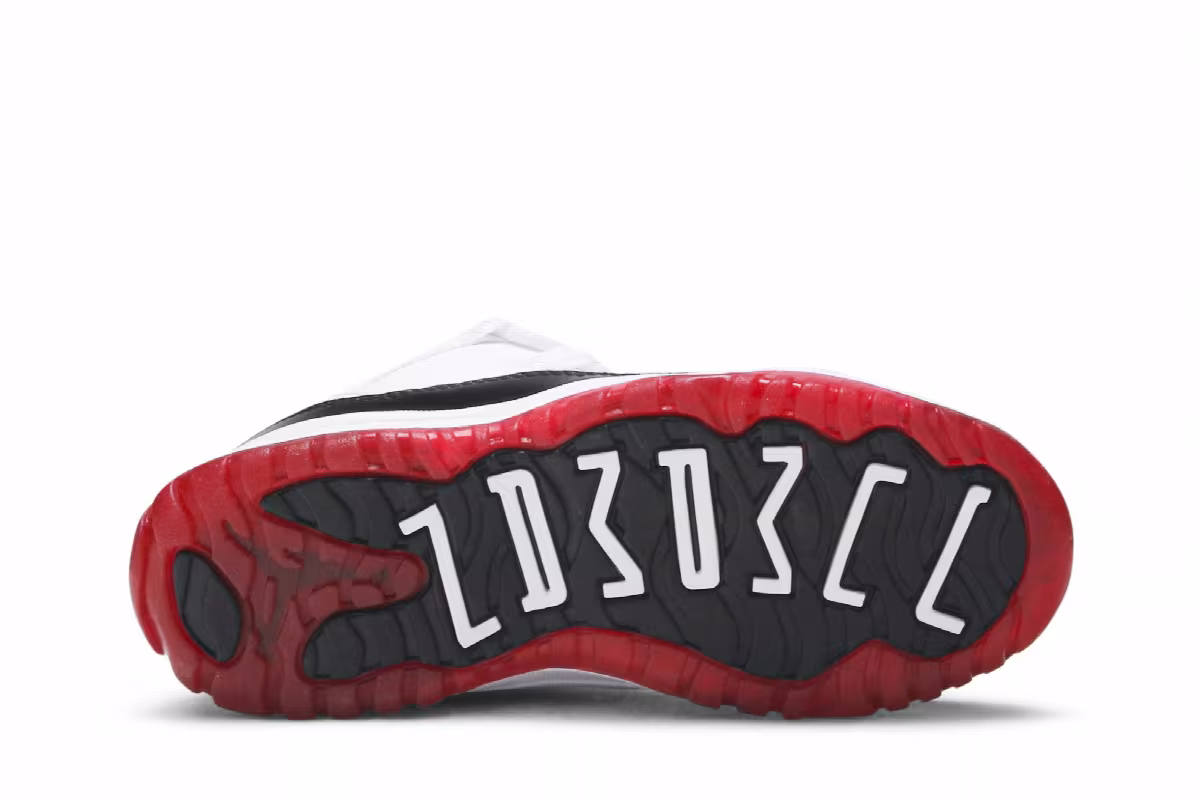 Air Jordan 11 Low PS Concord-Bred, view 5