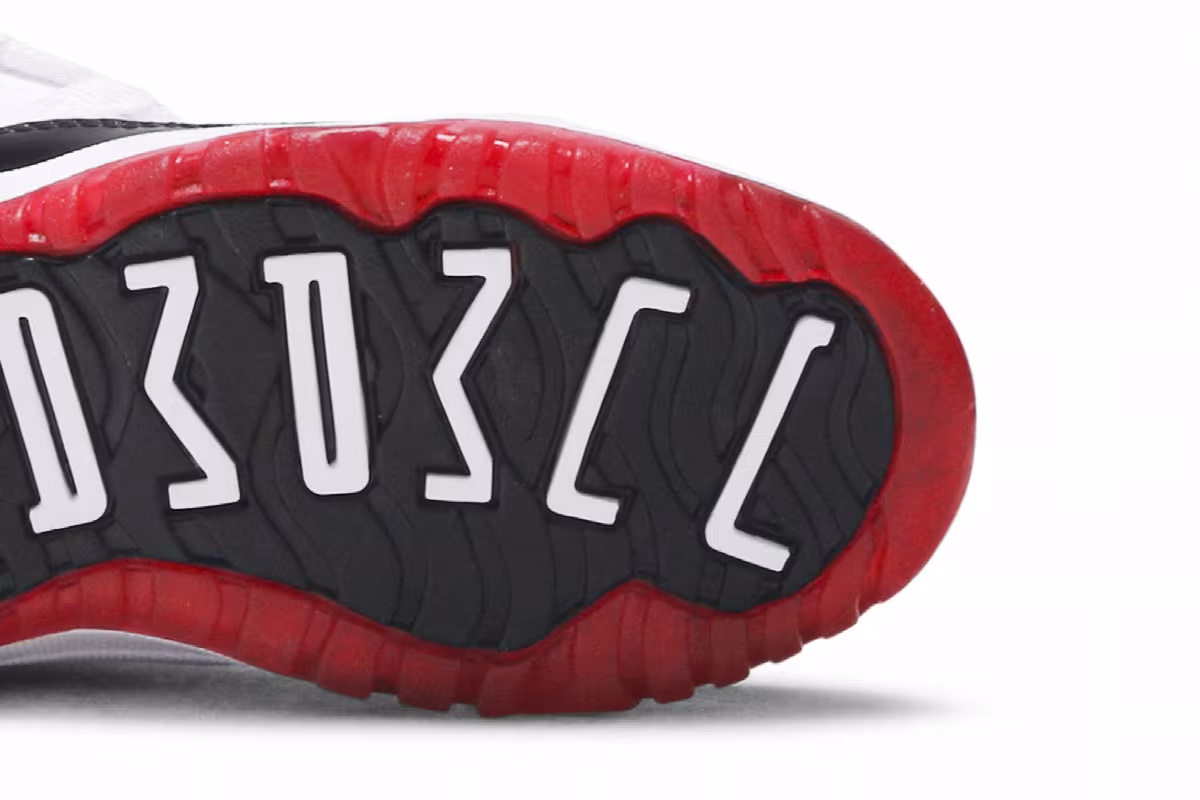 Air Jordan 11 Low PS Concord-Bred, view 6