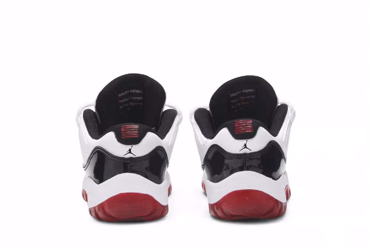Air Jordan 11 Low PS Concord-Bred, view 7