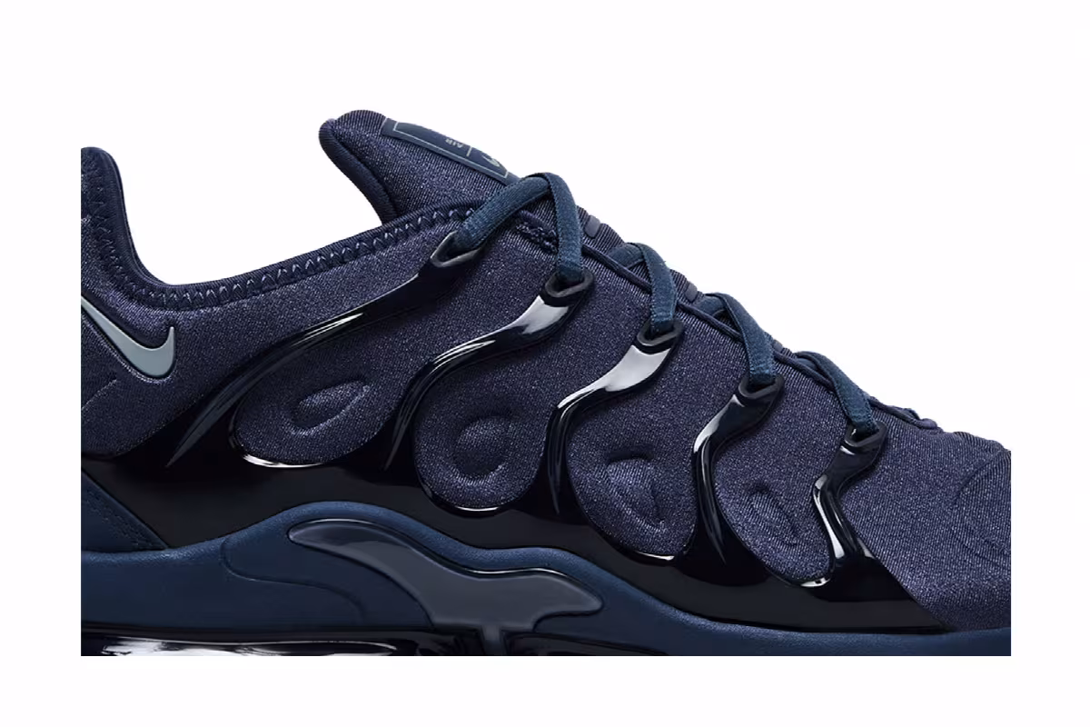 Nike Air VaporMax Plus Thunder Blue, view 3
