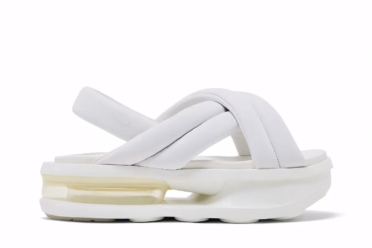 Nike Women's Air Max Isla Sandal Summit White, view 2