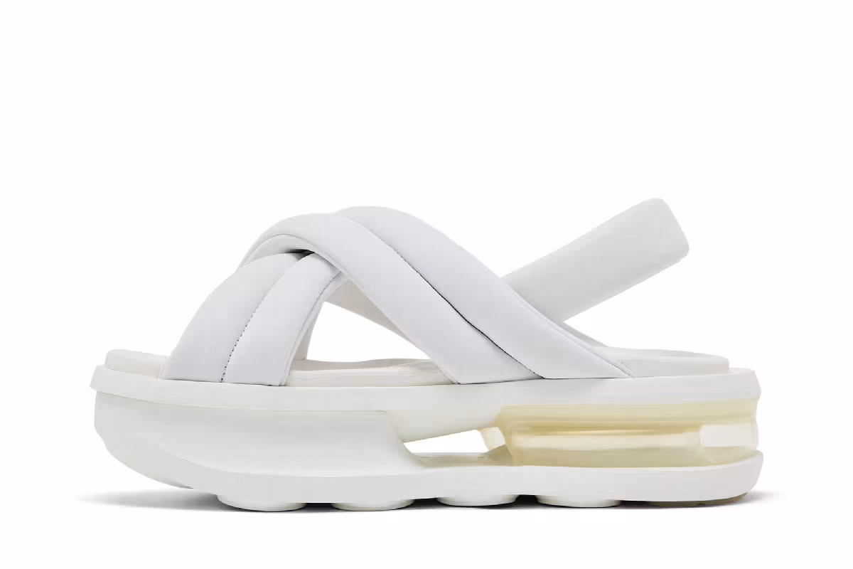 Nike Women's Air Max Isla Sandal Summit White, view 4