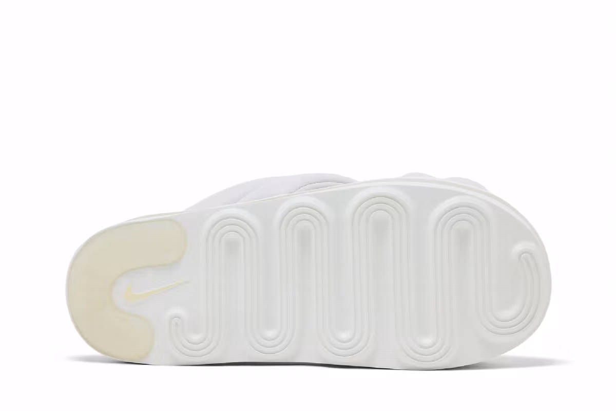 Nike Women's Air Max Isla Sandal Summit White, view 5