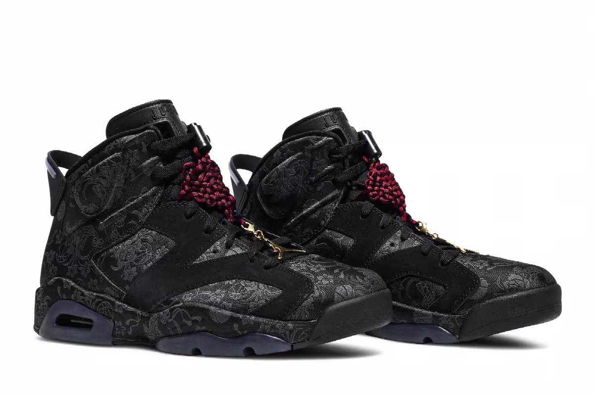 Women's Air Jordan 6 Singles Day, view 9