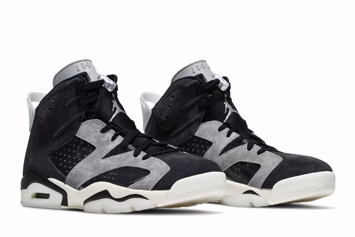 Women's Air Jordan 6 Tech Chrome, view 9