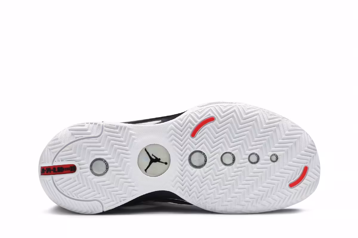 Air Jordan 34 Low Heritage, view 5