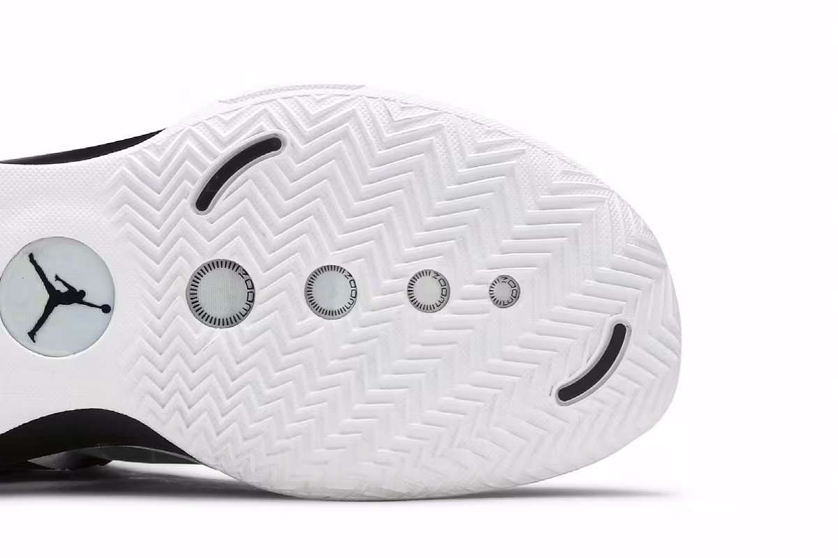 Air Jordan 34 Low Heritage, view 6