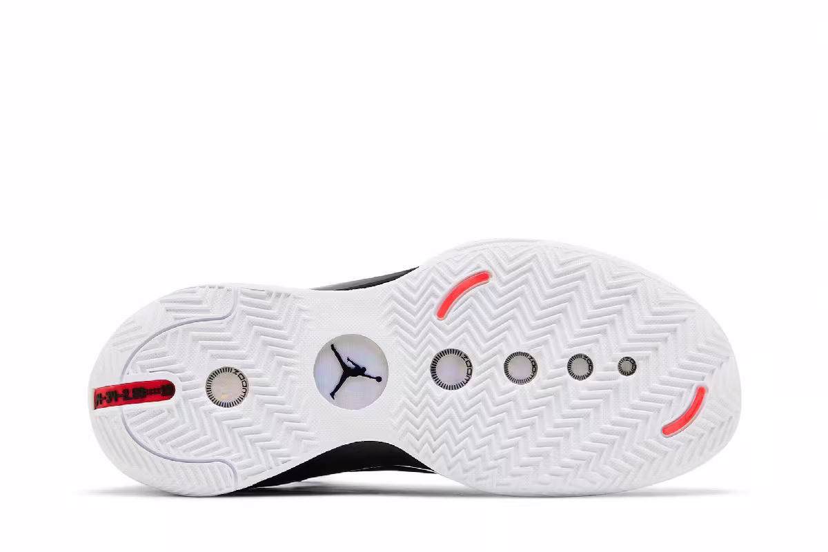 Air Jordan 34 Low PF Heritage, view 5