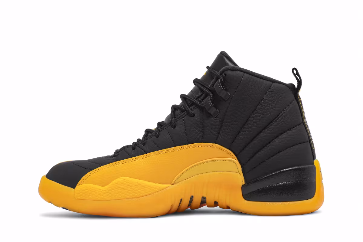 Air Jordan 12 University Gold, view 4