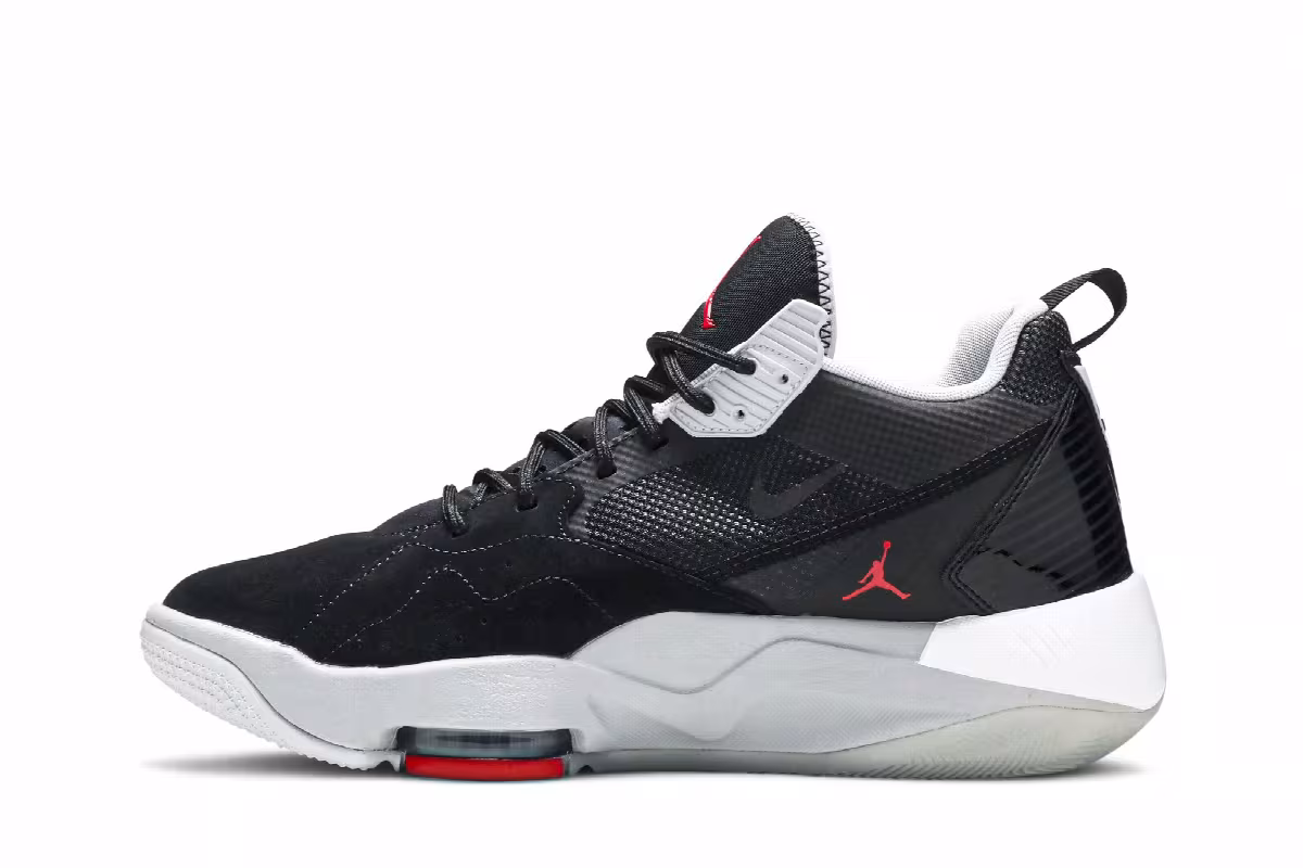 Air Jordan Zoom Black Cement, view 4