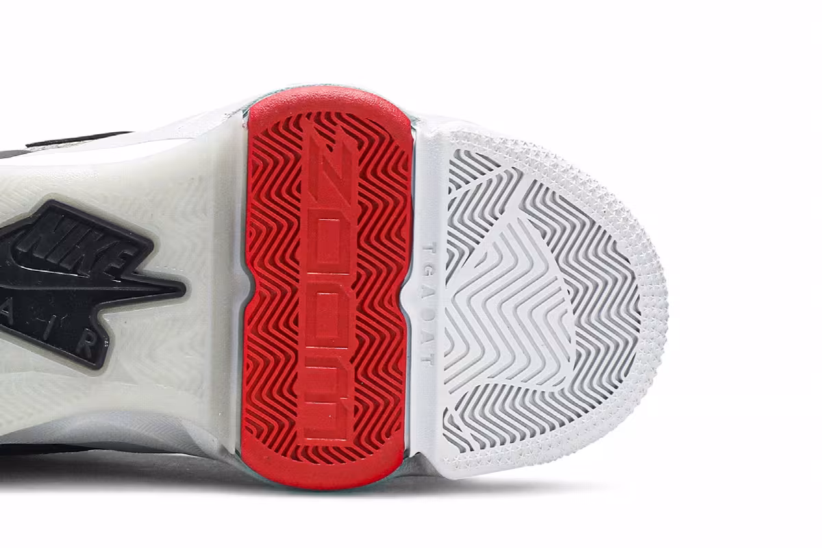 Air Jordan Zoom Black Cement, view 6