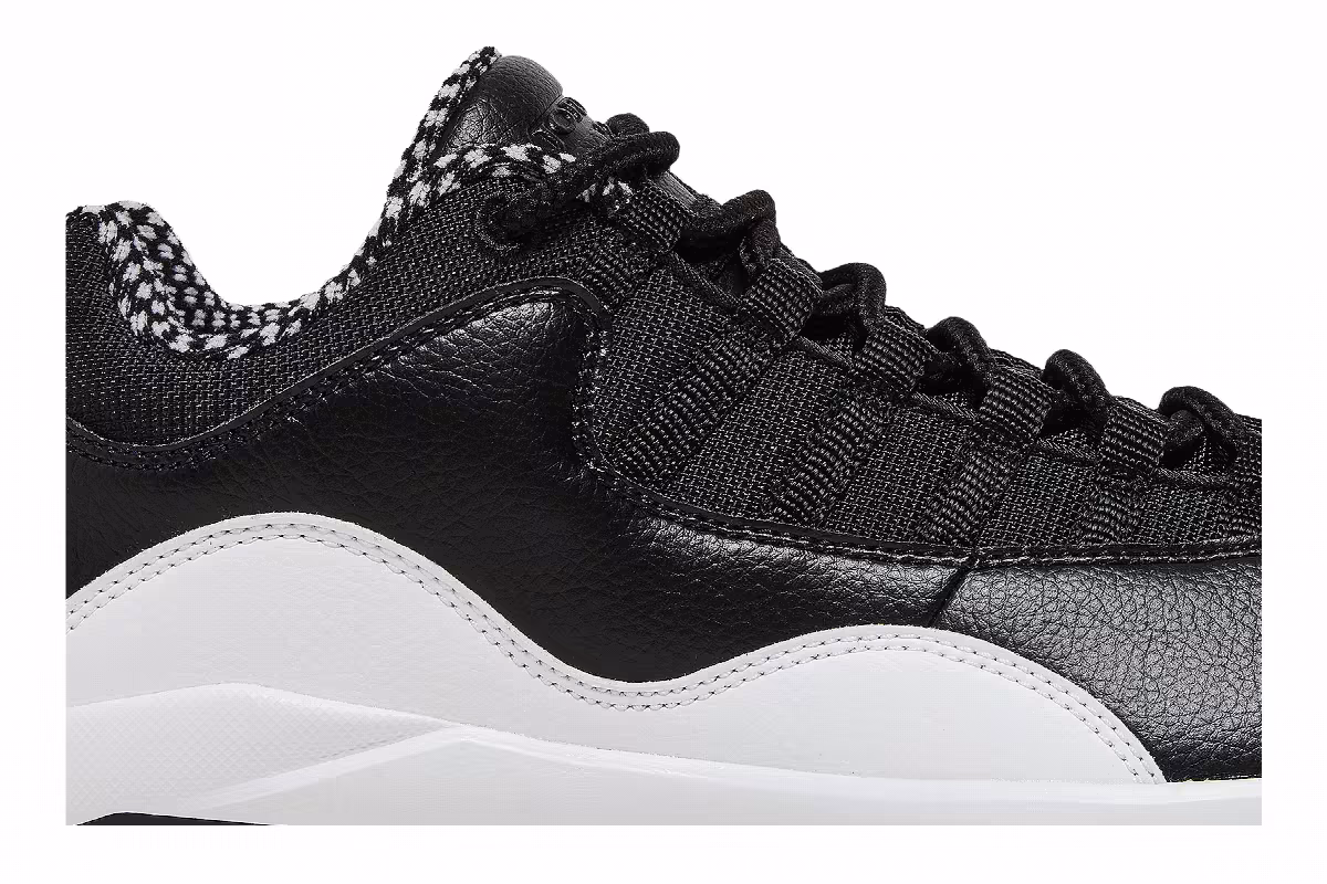 Air Jordan 10 MCS Low Black White, view 3