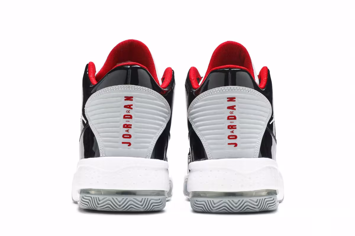 Air Jordan Max Aura 2 Black Cement, view 7