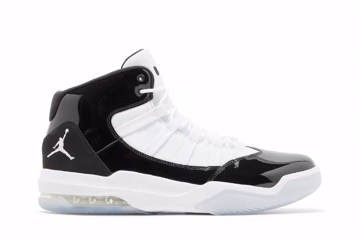 Air Jordan Max Aura Black White, view 2