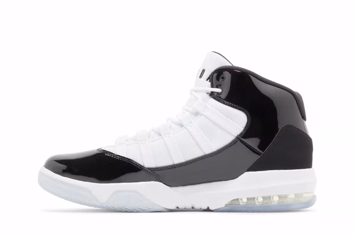 Air Jordan Max Aura Black White, view 4