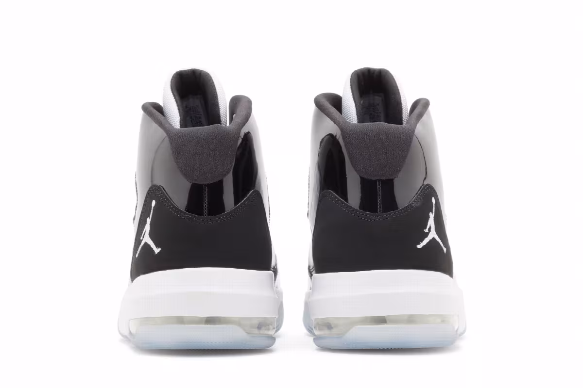 Air Jordan Max Aura Black White, view 7