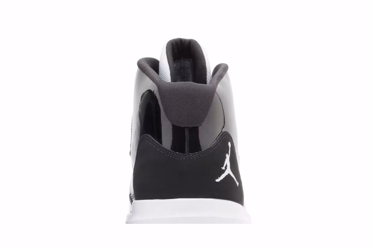 Air Jordan Max Aura Black White, view 8