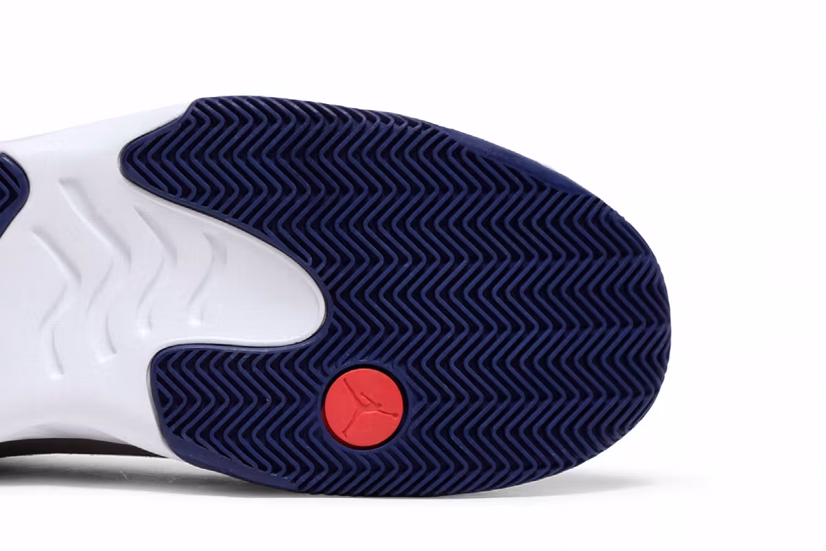 Air Jordan Max Aura 2 Grey Royal Blue, view 6