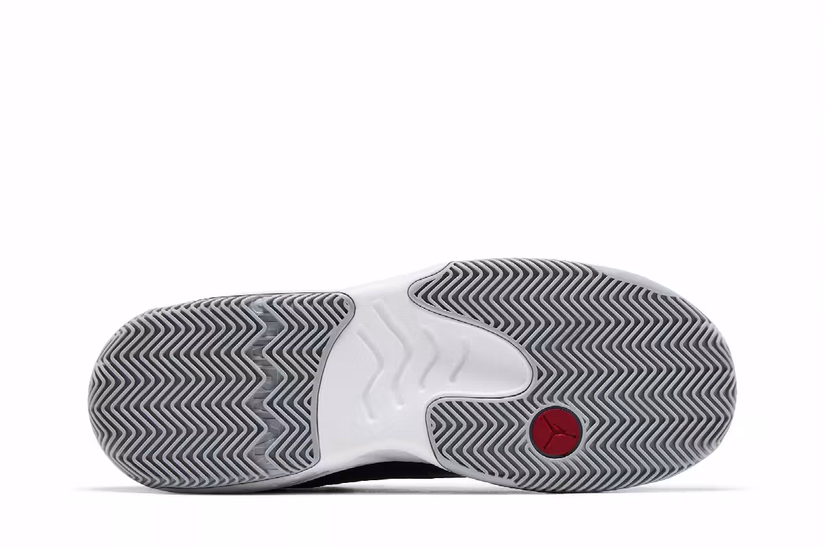 Air Jordan Max Aura 2 GS Black Cement, view 5