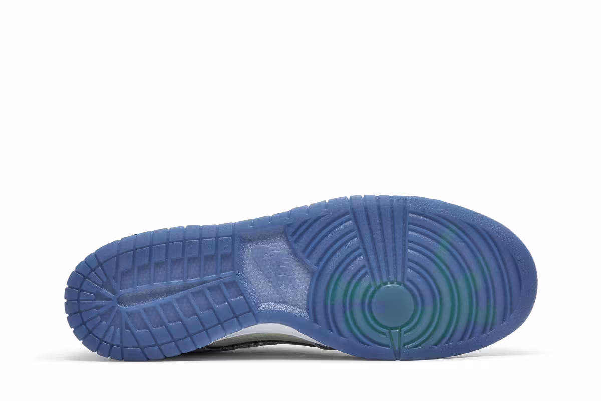 Union LA x Nike Dunk Low Passport Pack - Pistachio, view 5