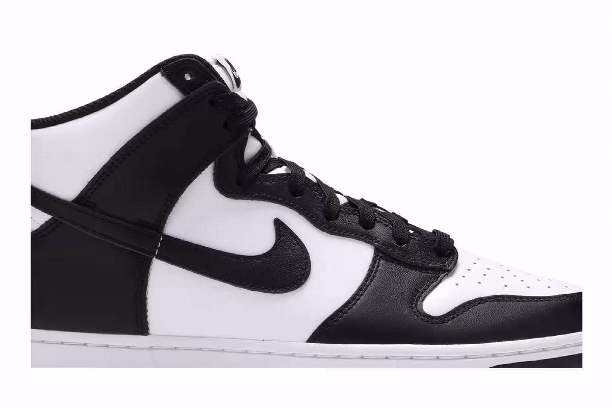 Nike Dunk High Black White, view 3