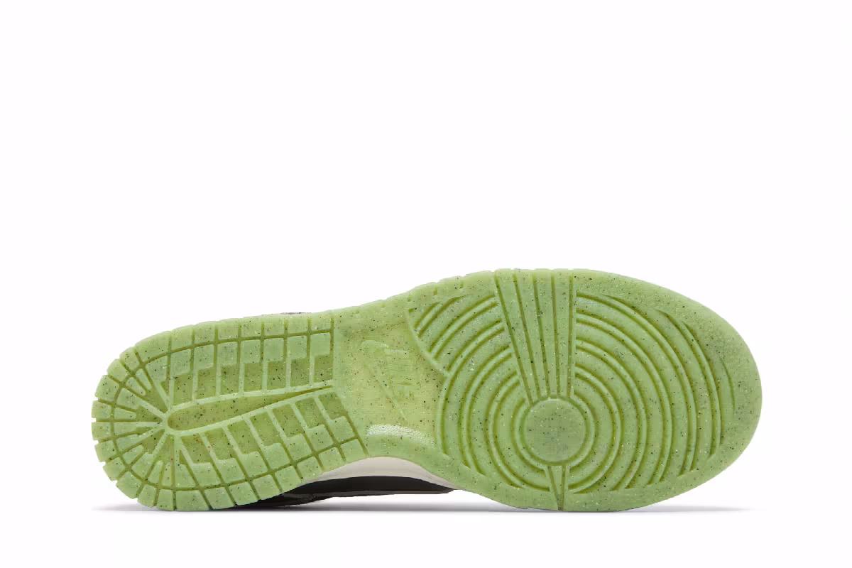 Nike Dunk Low SE Halloween - Cauldron, view 5