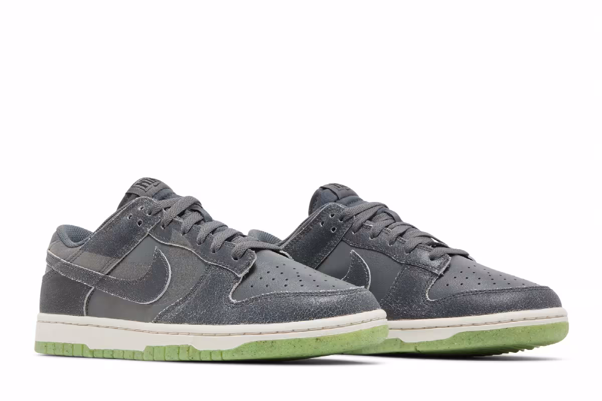 Nike Dunk Low SE Halloween - Cauldron, view 9