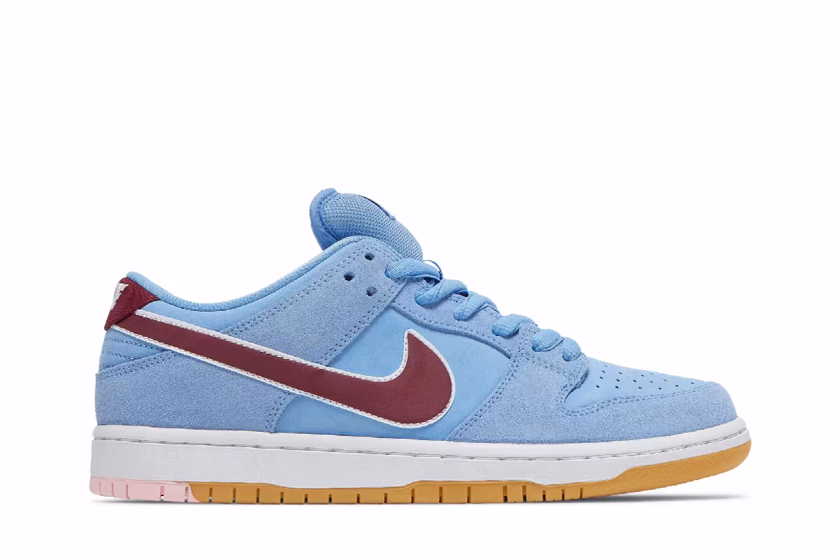 Nike Dunk Low Premium SB Philadelphia Phillies, view 2
