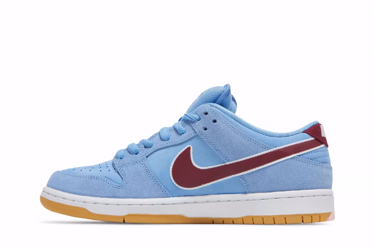 Nike Dunk Low Premium SB Philadelphia Phillies, view 4