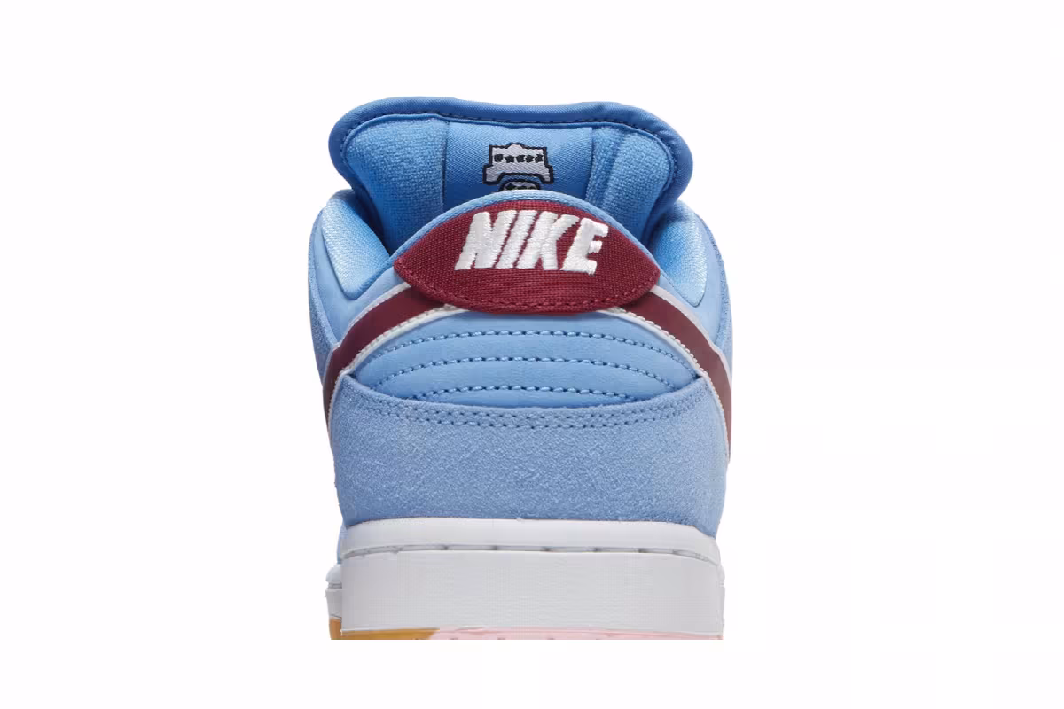 Nike Dunk Low Premium SB Philadelphia Phillies, view 8