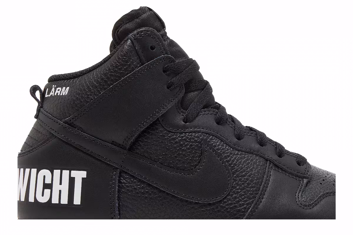 Undercover x Nike Dunk High 1985 Chaos - Black, view 3