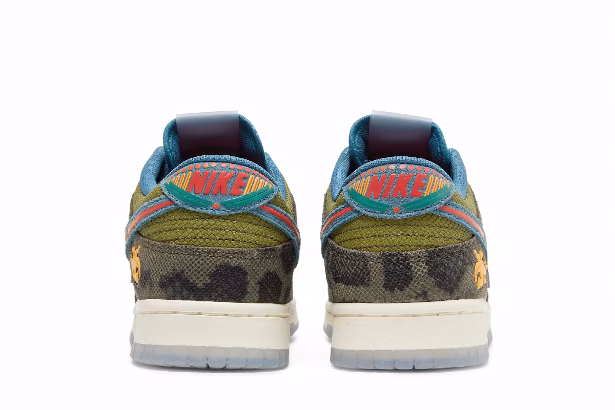 Nike Dunk Low SiEMPRE Familia, view 7
