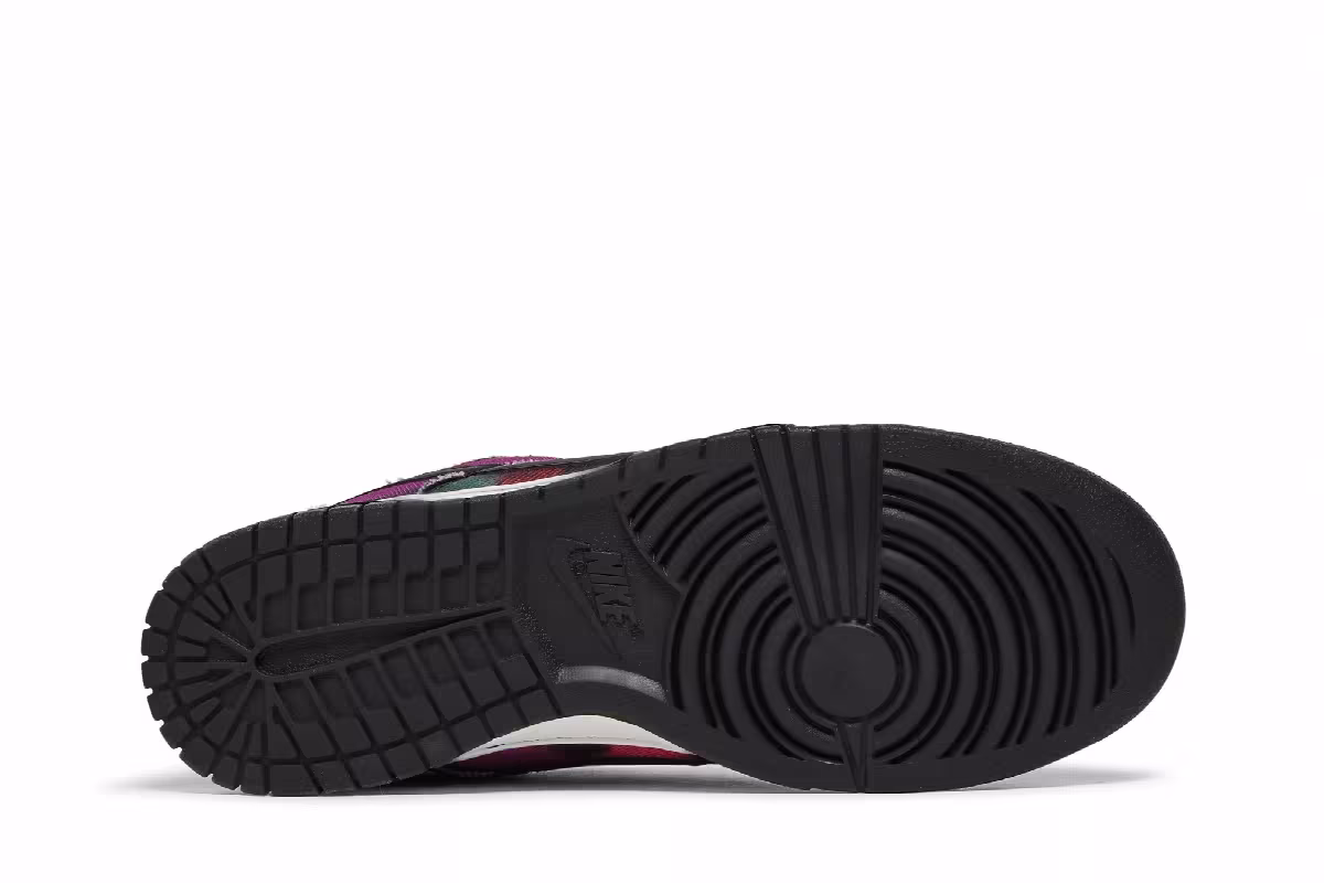 Nike Dunk Low Premium Graffiti, view 5