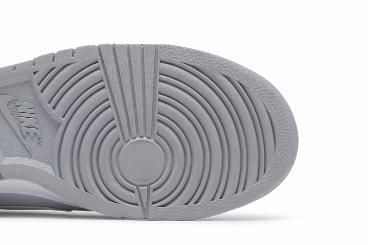Nike Dunk Low Pure Platinum Wolf Grey, view 6