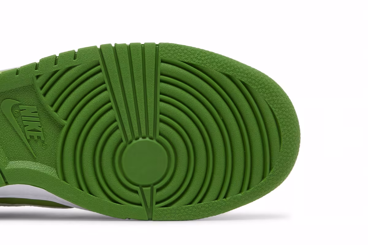 Nike Dunk Low Chlorophyll, view 6